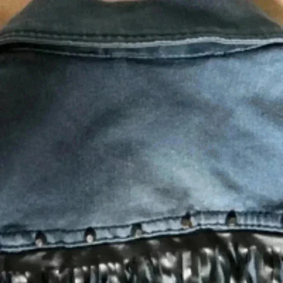 Girls Dark Wash Denim Button Down Collared Jean Vest Girls Sz 10/12 Large - Picture 11 of 11